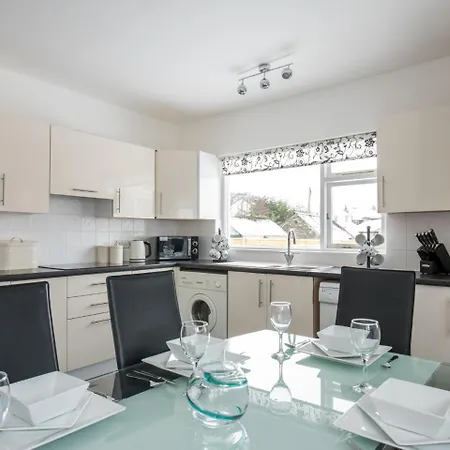 Modern Holiday In Lake District With Fireplace 別荘 ウィンダミア